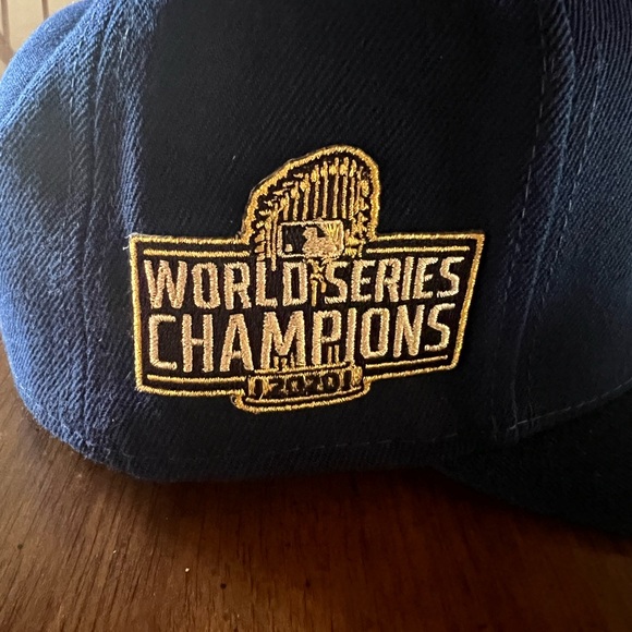 Dodgers World Series Hat - 2020 Champions - Picture 2 of 4
